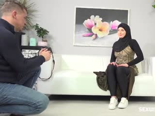 Muslim Woman Wants A Photoshoot	